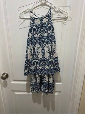 De Elle romper M Blue and White Floral Halter